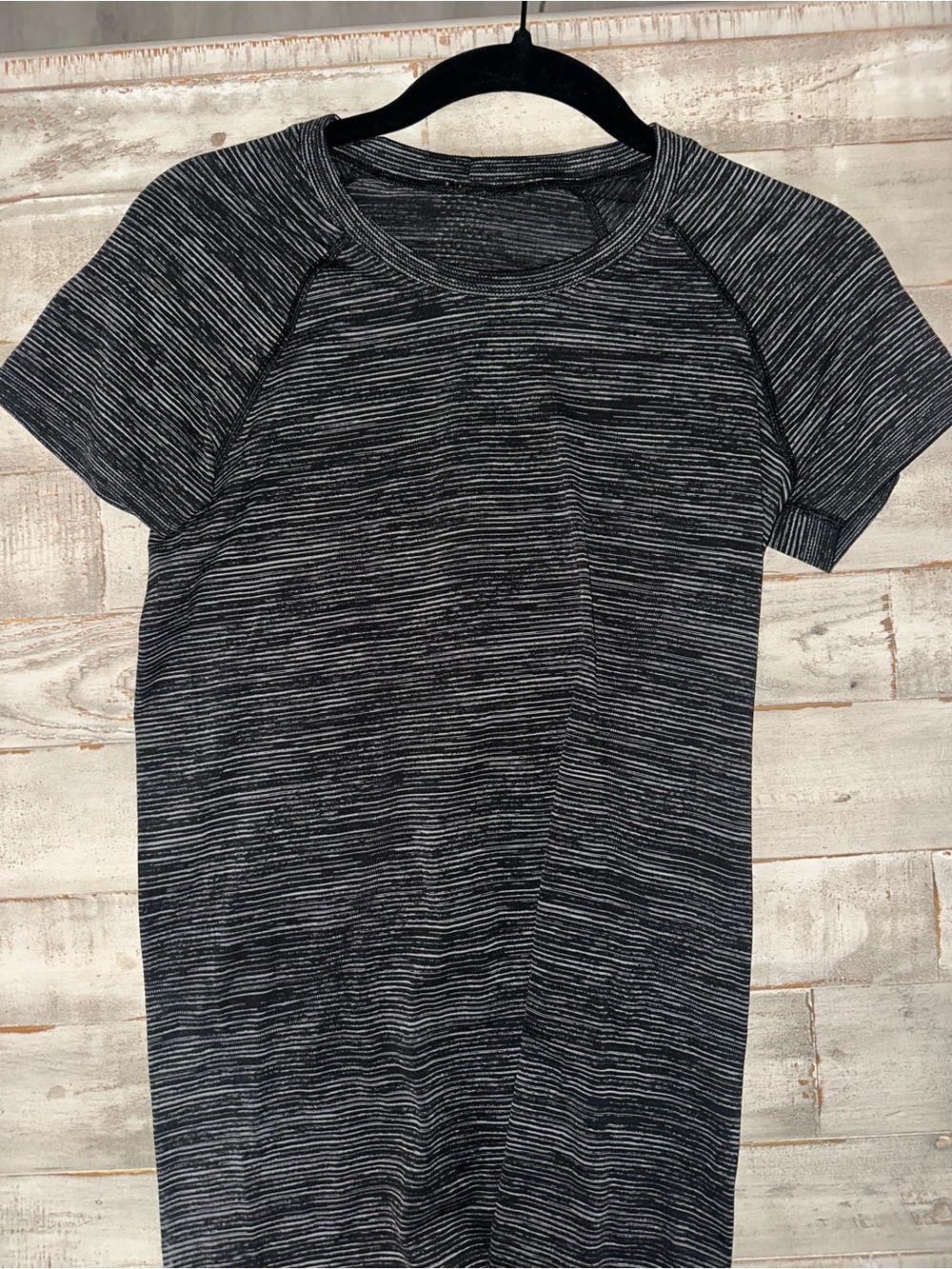 Lululemon Short Sleeve Crewneck Tee - Black & White